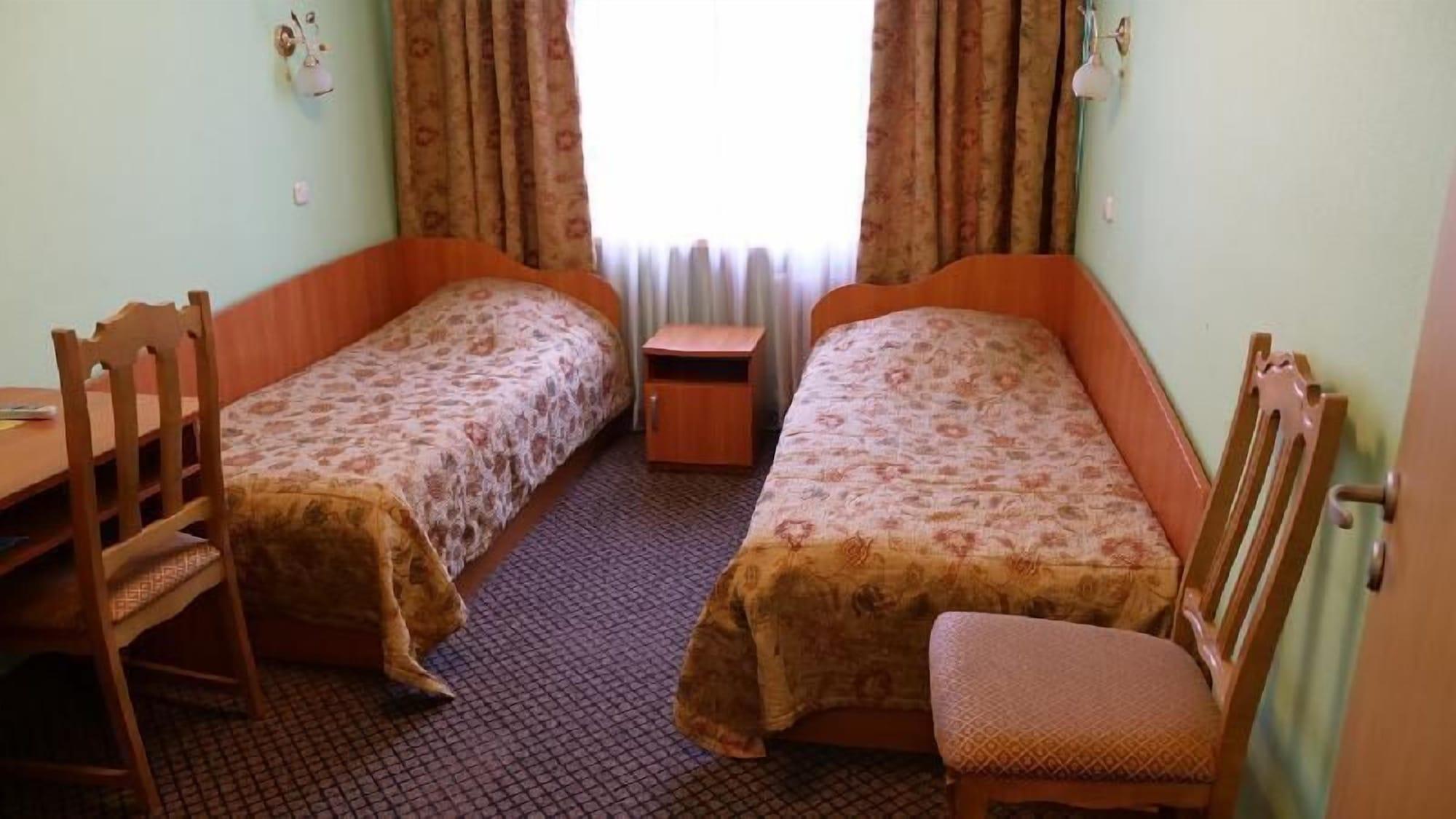 40 Let Pobedy Hotel Мінськ Екстер'єр фото