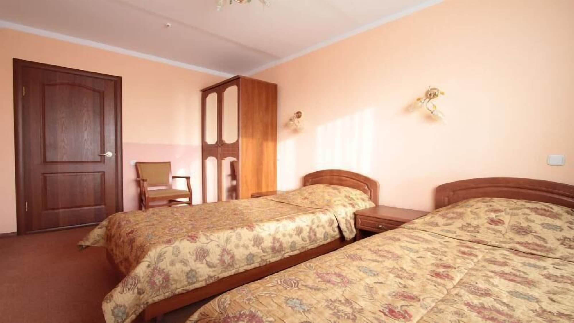 40 Let Pobedy Hotel Мінськ Екстер'єр фото