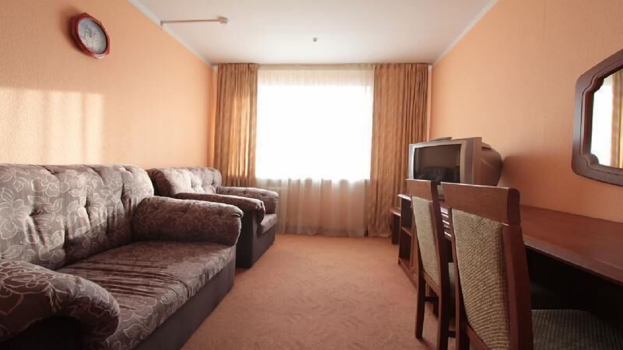 40 Let Pobedy Hotel Мінськ Екстер'єр фото