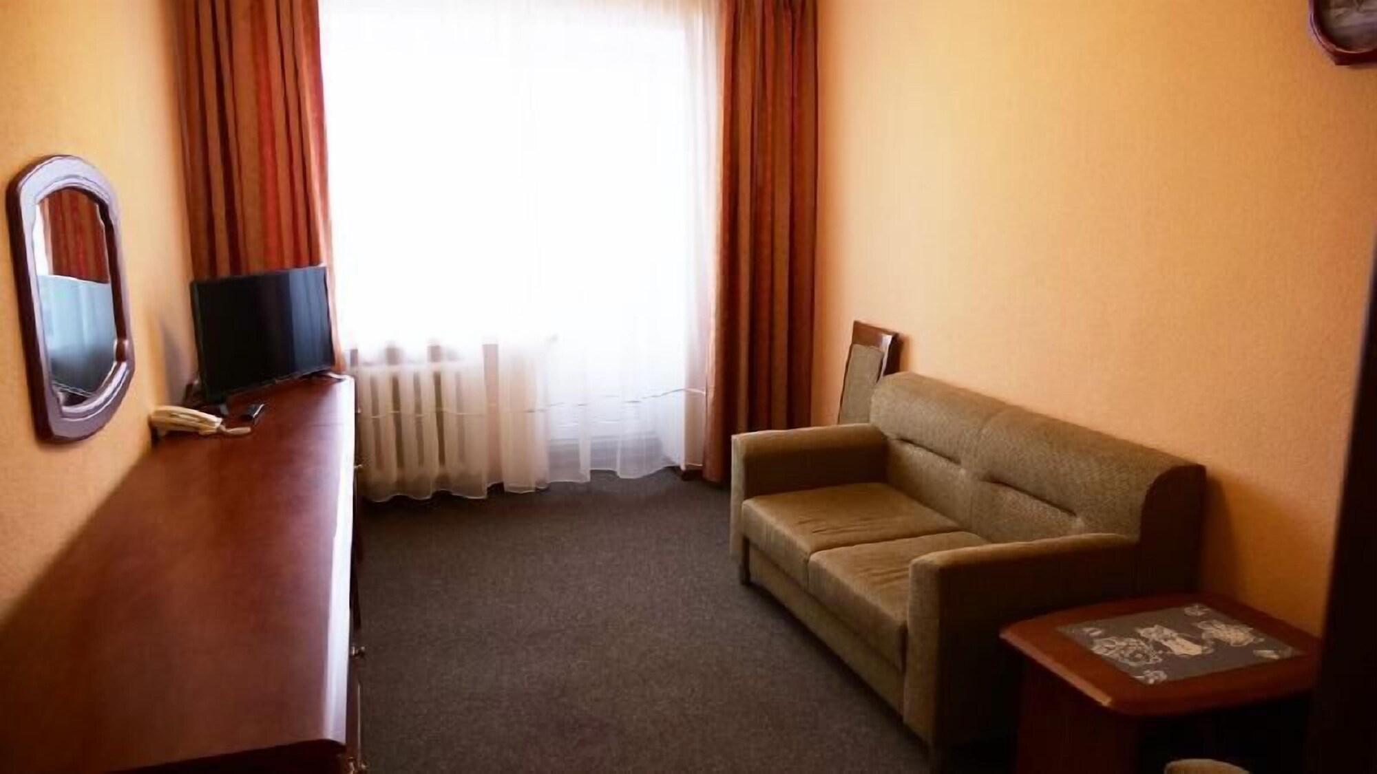 40 Let Pobedy Hotel Мінськ Екстер'єр фото