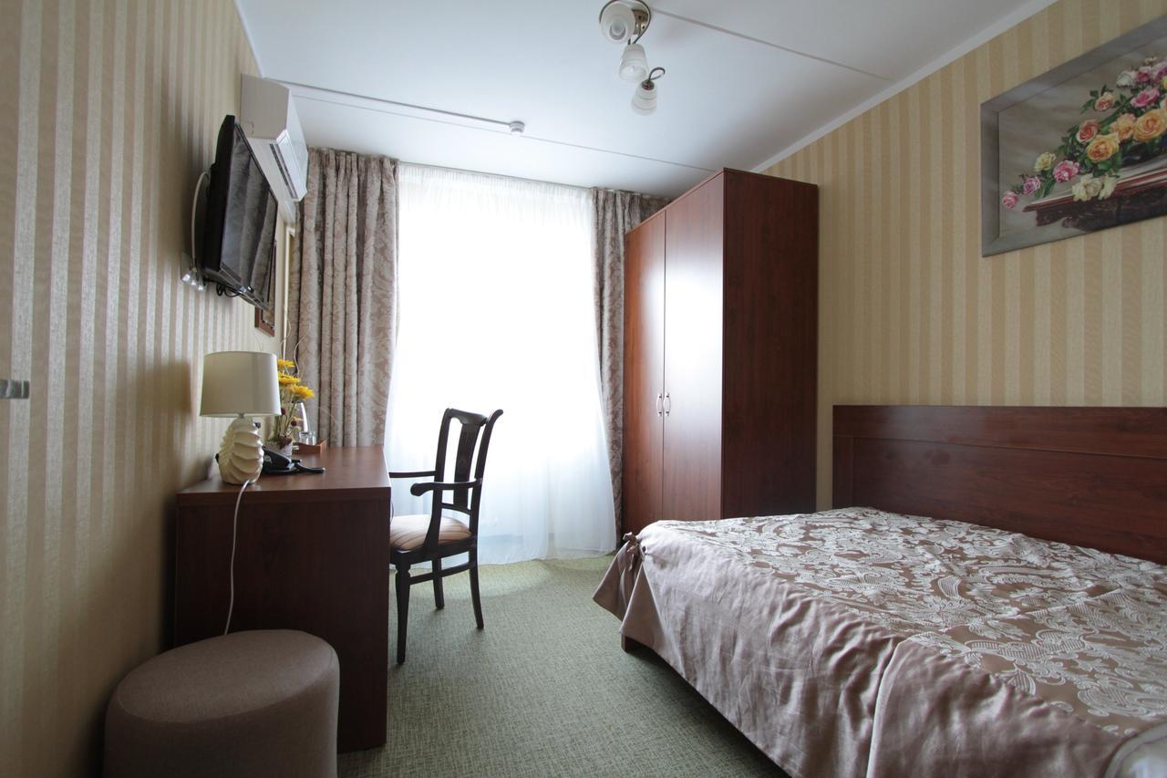 40 Let Pobedy Hotel Мінськ Екстер'єр фото