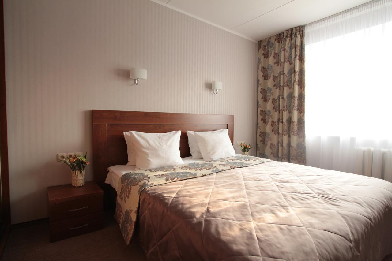 40 Let Pobedy Hotel Мінськ Екстер'єр фото