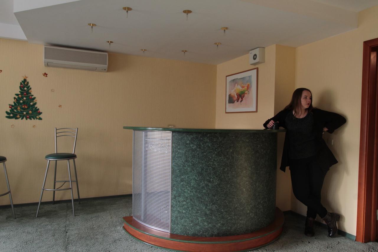 40 Let Pobedy Hotel Мінськ Екстер'єр фото